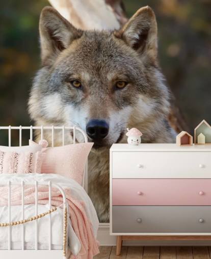 Lähikuva Grey Wolf -muotokuva seinämaalauksesta