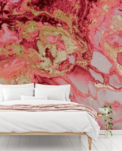 papier peint mural en marbre rose et doré appelé Blush Agate Marble par Lara Skinner pour les chambres