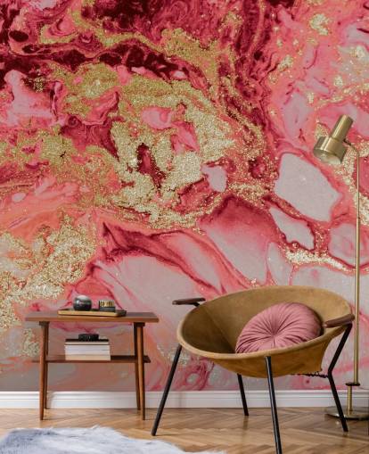 mural de papel de parede de mármore rosa e dourado chamado Blush Agate Marble de Lara Skinner para quartos