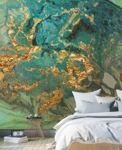 grønt og gull tilpasset marmor tapetmaleri kalt Emerald Marble av Lara Skinner for stuer