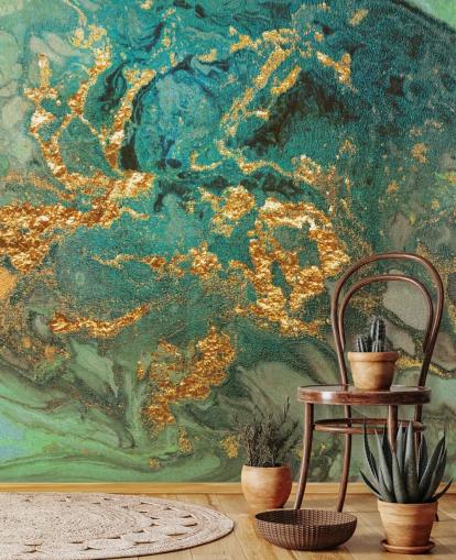 mural de papel de parede de mármore personalizado verde e dourado chamado Emerald Marble de Lara Skinner para salas de estar