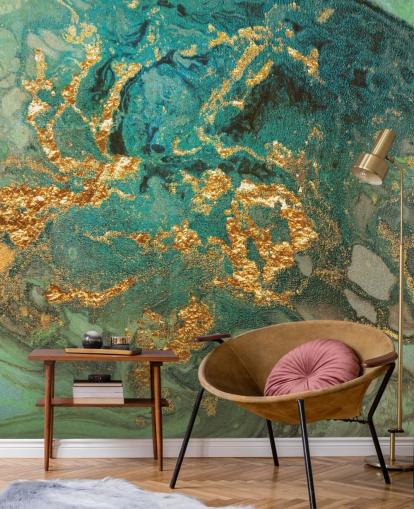 grønt og gull tilpasset marmor tapetmaleri kalt Emerald Marble av Lara Skinner for stuer
