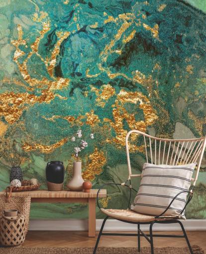 grøn og guld tilpasset marmor tapetmaleri kaldet Emerald Marble af Lara Skinner til stuer grøn og guld tilpasset marmor tapetmaleri kaldet Emerald Marble af Lara Skinner til stuer