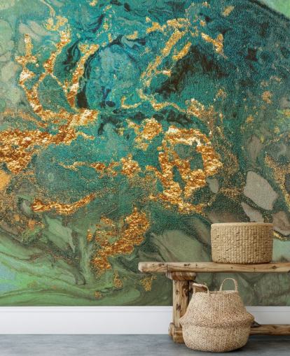grøn og guld tilpasset marmor tapetmaleri kaldet Emerald Marble af Lara Skinner til stuer