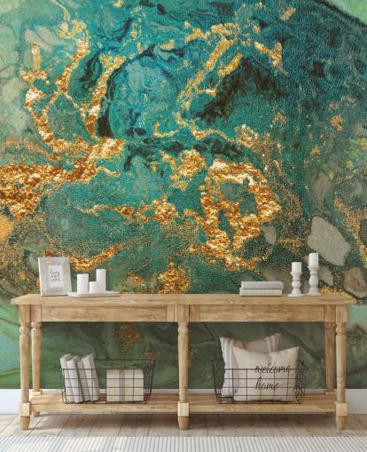 groene en gouden marmeren behangmuurschildering op maat genaamd Emerald Marble van Lara Skinner voor woonkamers