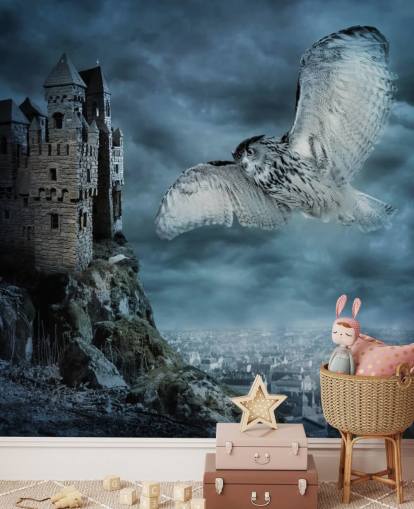 Ugle Flyr Rundt Gamle Castle Veggmaleri Ugle Flyr Rundt Gamle Castle Veggmaleri