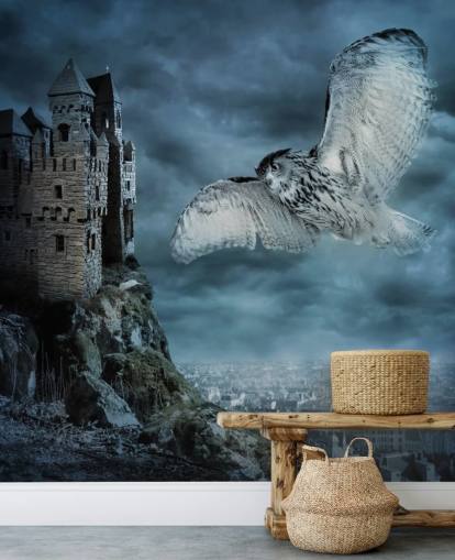 Décoration murale Chouette volant autour d'un ancien château