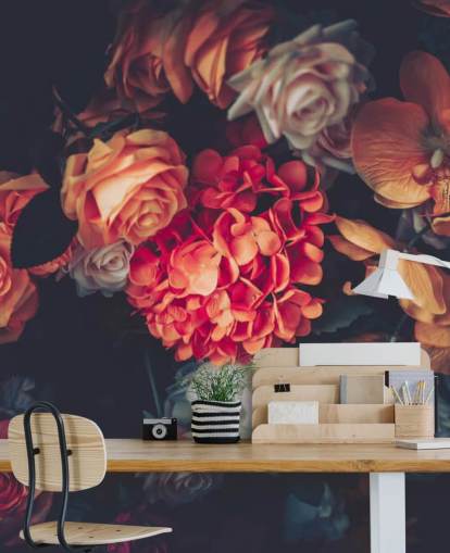 Vintage Blumen auf dunklem Hintergrund Wallpaper