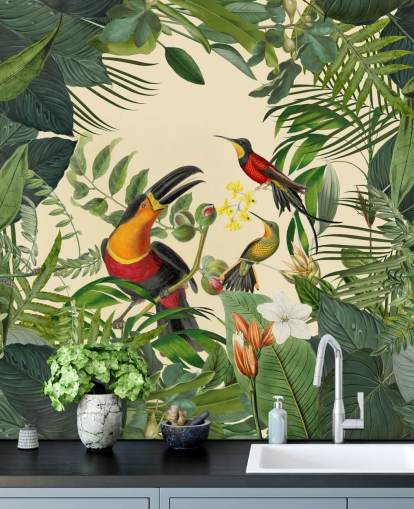 grønn og beige jungel tapetveggmaleri kalt Toucans in the Jungle av Andrea Haase grønn og beige jungel tapetveggmaleri kalt Toucans in the Jungle av Andrea Haase