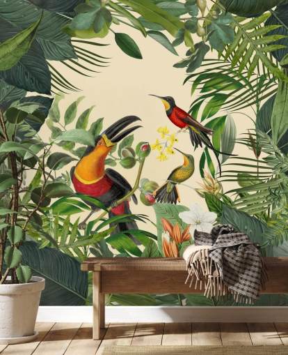mural verde y beige de la jungla llamado Tucanes en la jungla de Andrea Haase