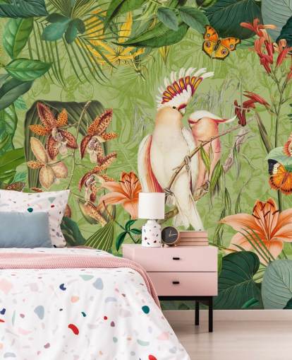 Mural cacatúas y mariposas de Andrea Haase