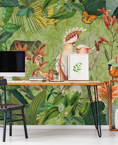 Mural de cacatuas e borboletas por Andrea Haase