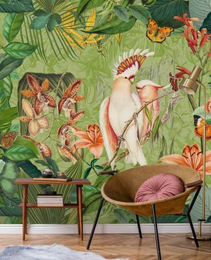 Mural de cacatuas e borboletas por Andrea Haase