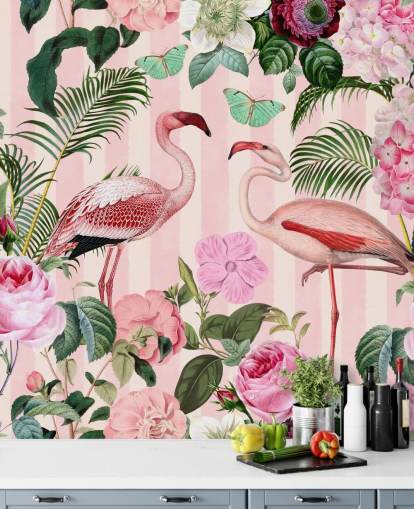 roze en groene flamingo behangmuurschildering genaamd Flamingo Rendezvous van Andrea Haase voor slaapkamers