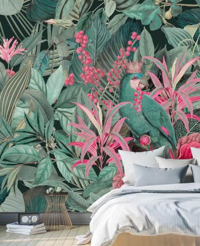 papier peint tropical personnalisable vert et rose appelé King of Parrots par Andrea Haase pour les chambres