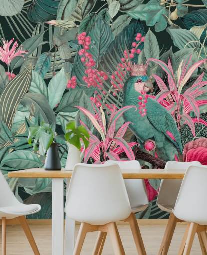 papier peint tropical personnalisable vert et rose appelé King of Parrots par Andrea Haase pour les chambres