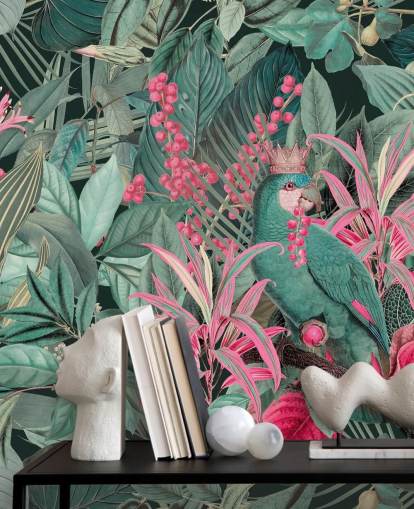 papier peint tropical personnalisable vert et rose appelé King of Parrots par Andrea Haase pour les chambres