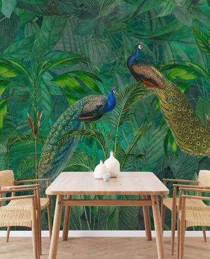 papier peint vert personnalisé en forme de paon appelé Peacock Paradise Jungle par Andrea Haase pour chambre ou salon