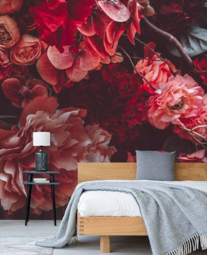 mørk floral tapet med rosa fargetoner mørk floral tapet med rosa fargetoner