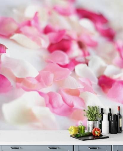 Roze en witte rozenblaadjes behang Roze en witte rozenblaadjes behang