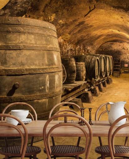 mural marrón de papel pintado de bodega en 3D llamado Old Wooden Barrels in the Wine Cellar para cocinas