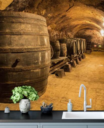 carta da parati murale marrone 3D per cantina vini chiamata Old Wooden Barrels in the Wine Cellar per cucine