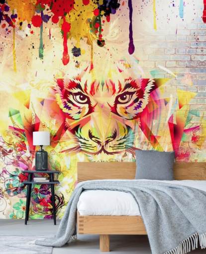 Decorazione murale con piccola faccia di tigre con graffiti