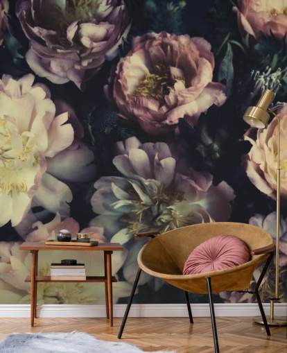 murale floreale viola personalizzabile chiamato Purple Roses per camere da letto, salotti e sale da pranzo