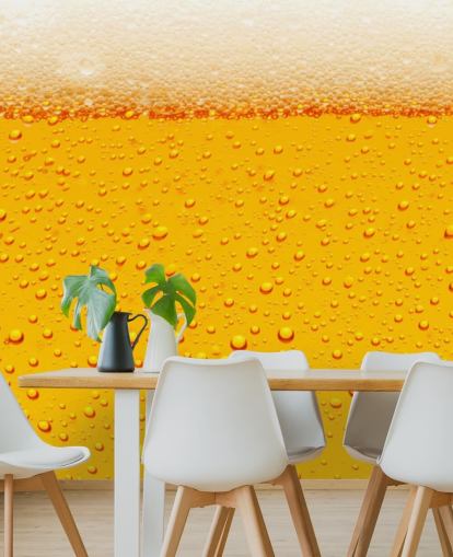 Decorazione murale con primo piano in vetro di birra con schiuma e bolle Decorazione murale con primo piano in vetro di birra con schiuma e bolle