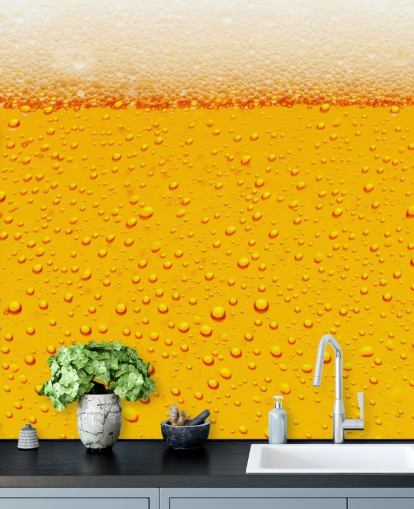 Bierglas close-up van schuim en bubbels muurschildering