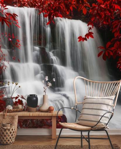 foresta a foglie rosse con carta da parati cascata