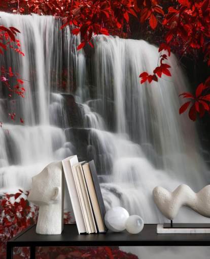 foresta a foglie rosse con carta da parati cascata