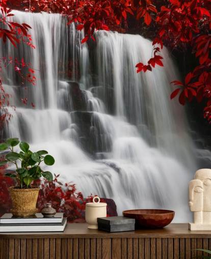 roter Blattwald mit Wasserfall-Tapete