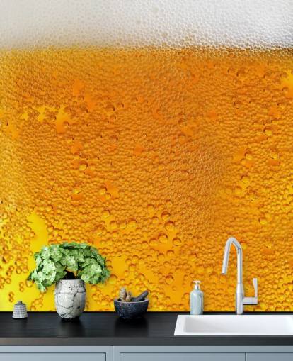 Papel pintado Cerveza burbujeante con espuma