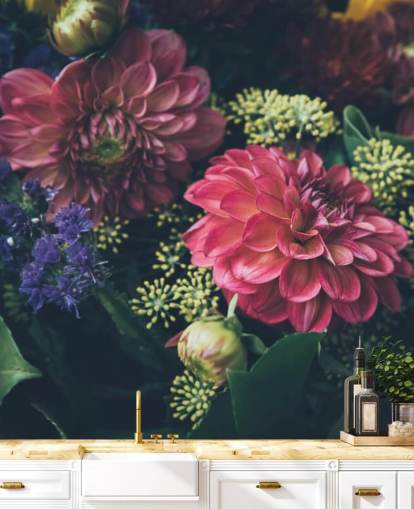Pink, Blå og Gul Mørk Blomstret Vægmaleri Pink, Blå og Gul Mørk Blomstret Vægmaleri