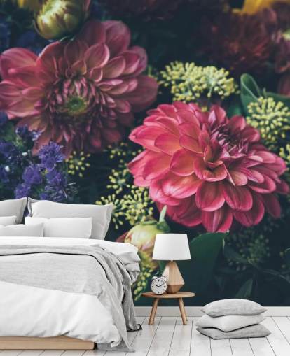 Pink, Blå og Gul Mørk Blomstret Vægmaleri Pink, Blå og Gul Mørk Blomstret Vægmaleri