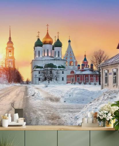 Russisk Golden Taged Church i Snowy Town ved Sunset Wallpaper