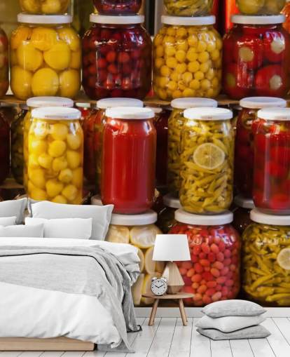 Kleurrijke potten met augurken behang