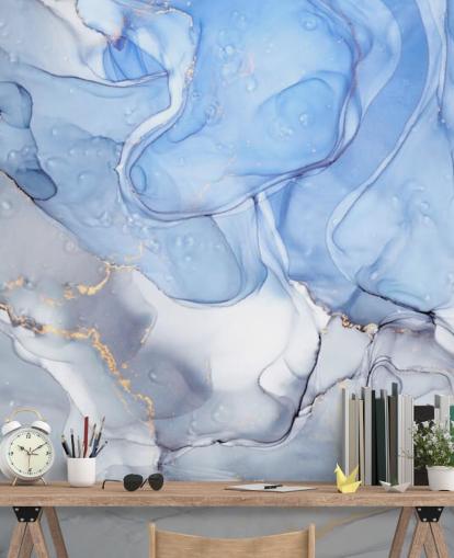 Decorazione murale blu e viola con acquerello dorato