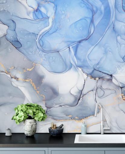 Decorazione murale blu e viola con acquerello dorato