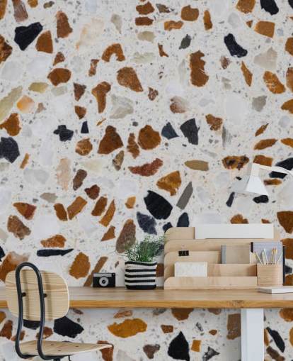 Terrazzo med brun og svart flis på hvit bakgrunn bakgrunn