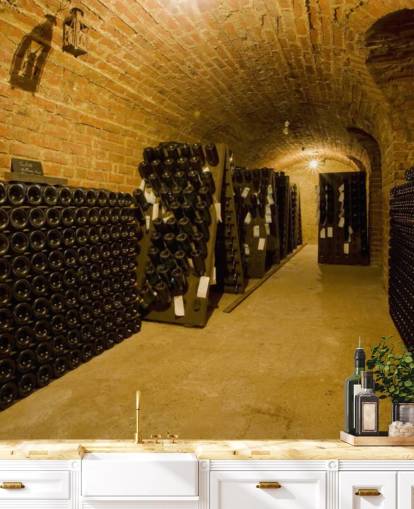 Decorazione murale con cantina illuminata