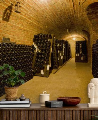 Mural de pared Bodega de vinos iluminada oscura