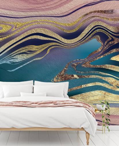 Wandbild aus lila, blauem und goldenem Marmor namens Golden Pink Blue Marble Swirl von Lara Skinner für Schlafzimmer