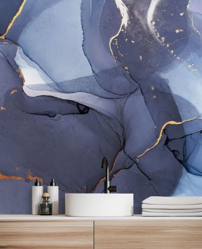 Maßgeschneidertes Tapeten-Wandbild in Marineblau und Gold namens Blue Swirl Watercolour für Küchen, Badezimmer und Wohnzimmer
