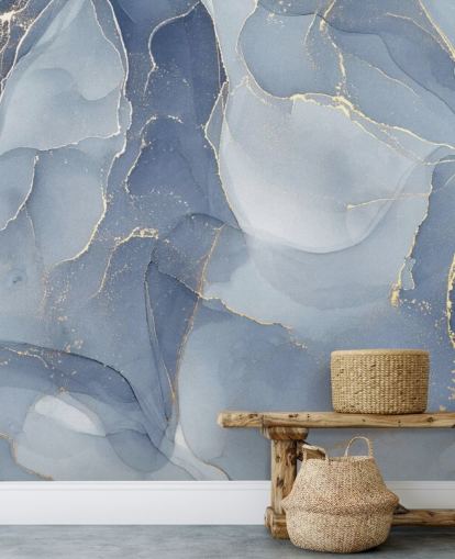 papier peint mural en marbre personnalisable bleu et or appelé Overlapping Shades of Blue pour les cuisines et les salles de bain