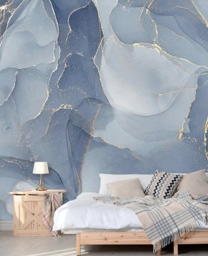 sininen ja kultainen muokattava marmoritapetti seinämaalaus nimeltä Overlapping Shades of Blue keittiöihin ja kylpyhuoneisiin