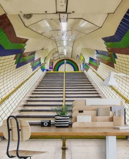 3D Blue, Red and Green Tunnel Mural