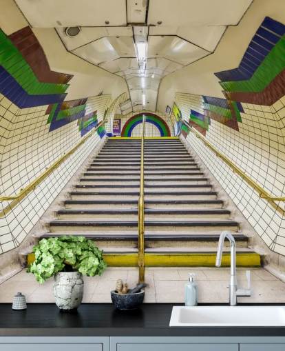 3D blå, rød og grønn Tunnel Mural