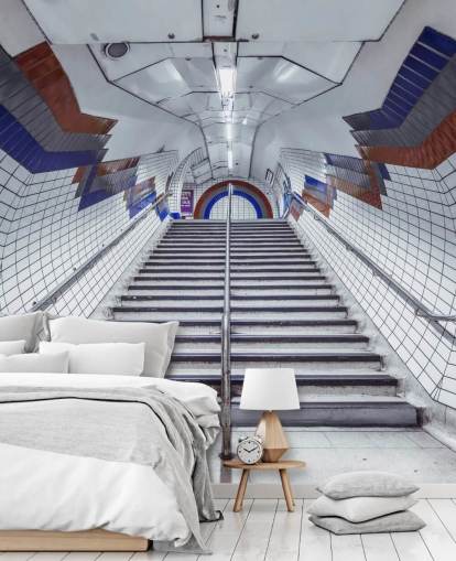 Murale souterraine rouge et bleue